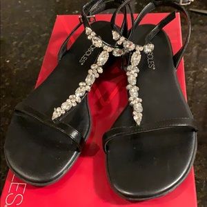 Aerosoles black sandals w/ silver jewels 7.5